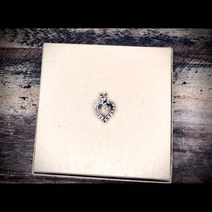 14k gold white gold heart with 1/4 TCW diamonds